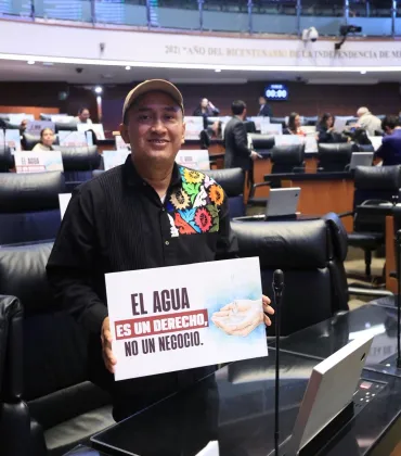 El agua es un derecho, no un negocio, afirma Nino Morales