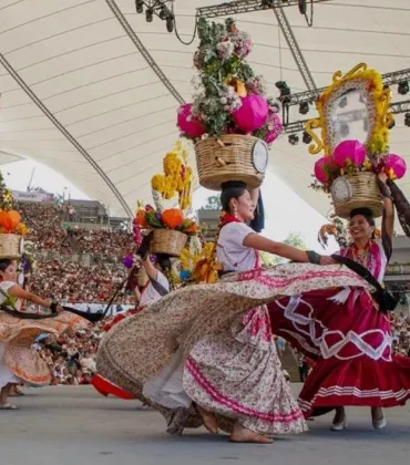 DE PARADOJAS Y UTOPÍAS / Turismo: Un espejismo / RAÚL NATHÁN PÉREZ