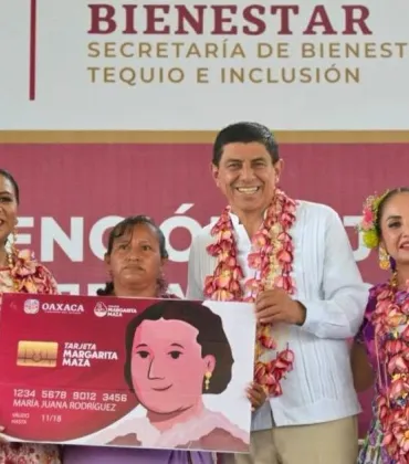 Con entrega de Tarjeta Margarita Maza, gobierno de Jara Cruz eleva la calidad de vida de mujeres istmeñas