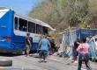 Tragedia vial en la carretera 200 en Huatulco deja tres fallecidos